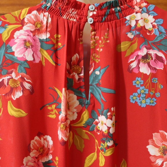 LOFT Red Floral Ruffled Sleeve Blouse Smocked Mock Neck Medium - Picture 10 of 16
